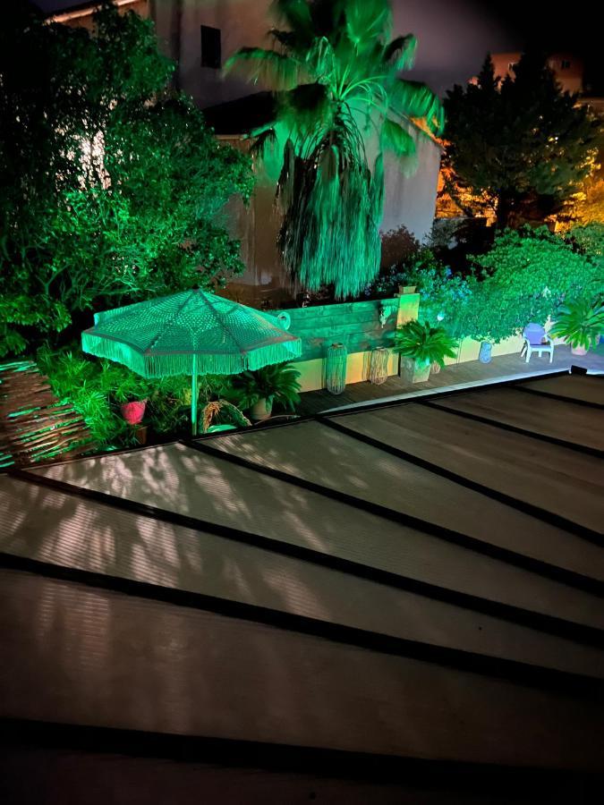 Chez Guy Bed & Breakfast Marseille Exterior photo